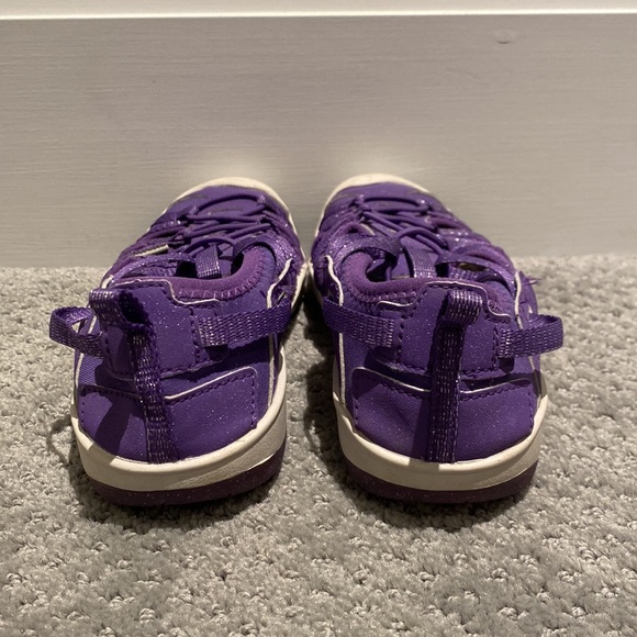 Keen Sandals - Picture 2 of 5